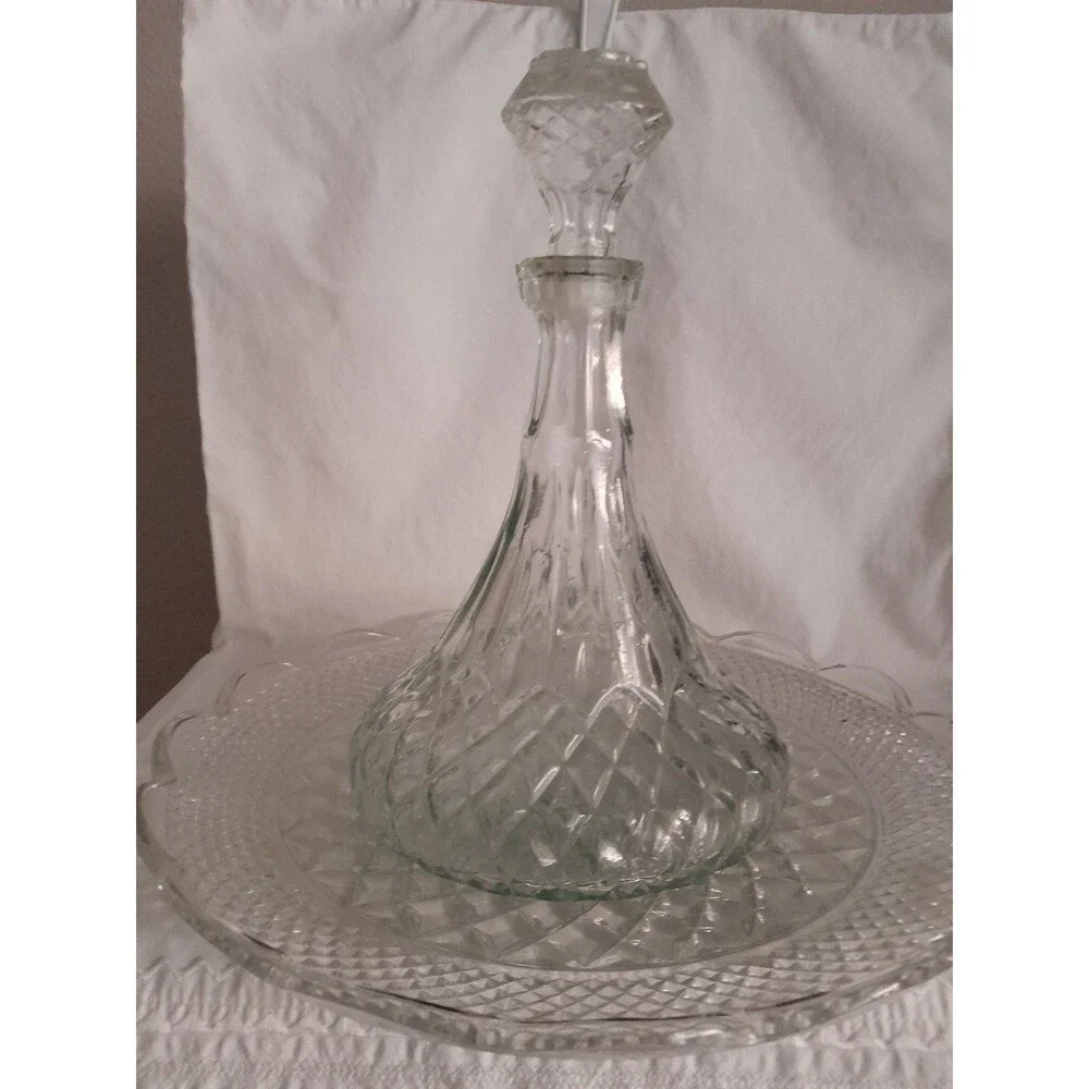 ANCHOR HOCKING Wexford Ships Decanter w/Stopper, Wine Glasses & Tray
